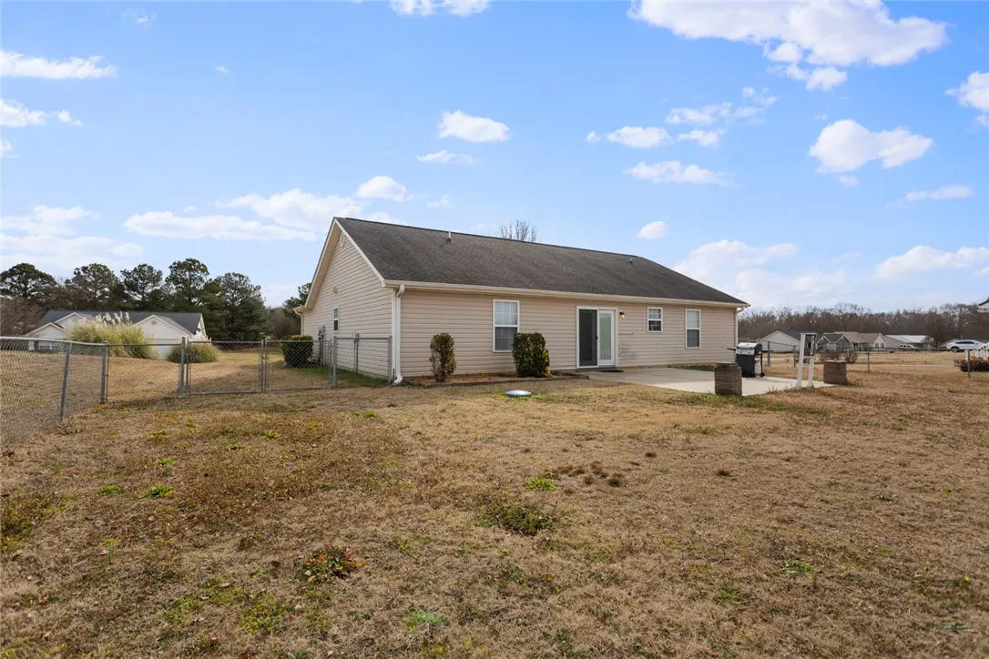 Property image 3 at 106 Chicoma Drive, Townville, SC 29689