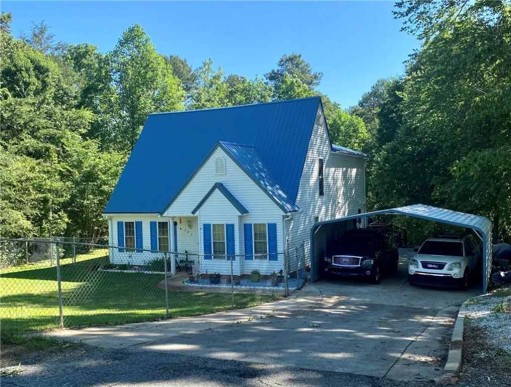 177 Della Lane