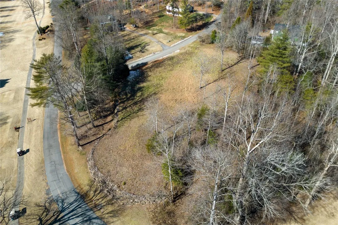 Property image 4 at 102 Falcon Crest Way, Pickens, SC 29671