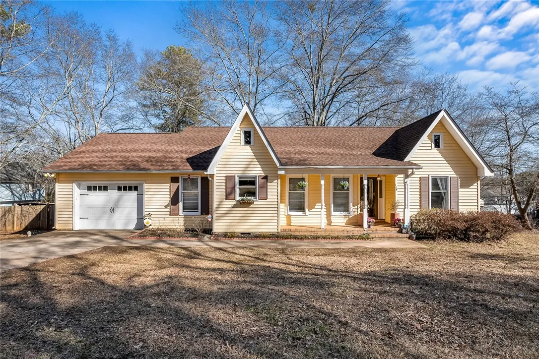 118 Coachman Drive