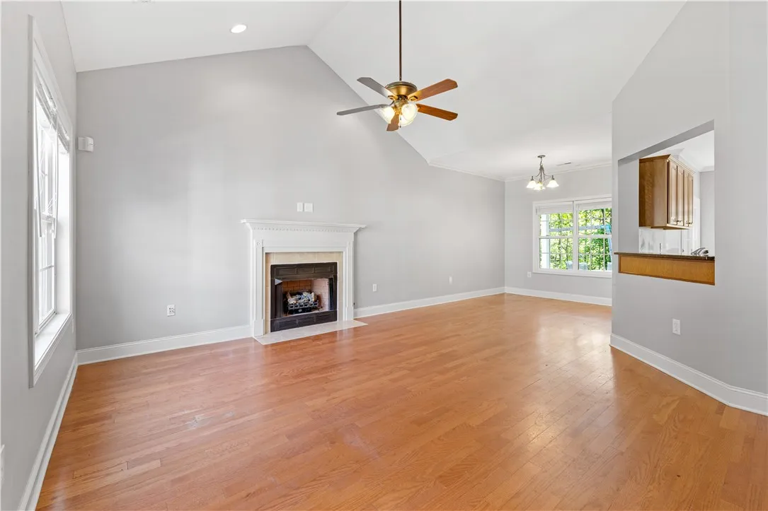Property image 5 at 115 Cove View Court, Seneca, SC 29678