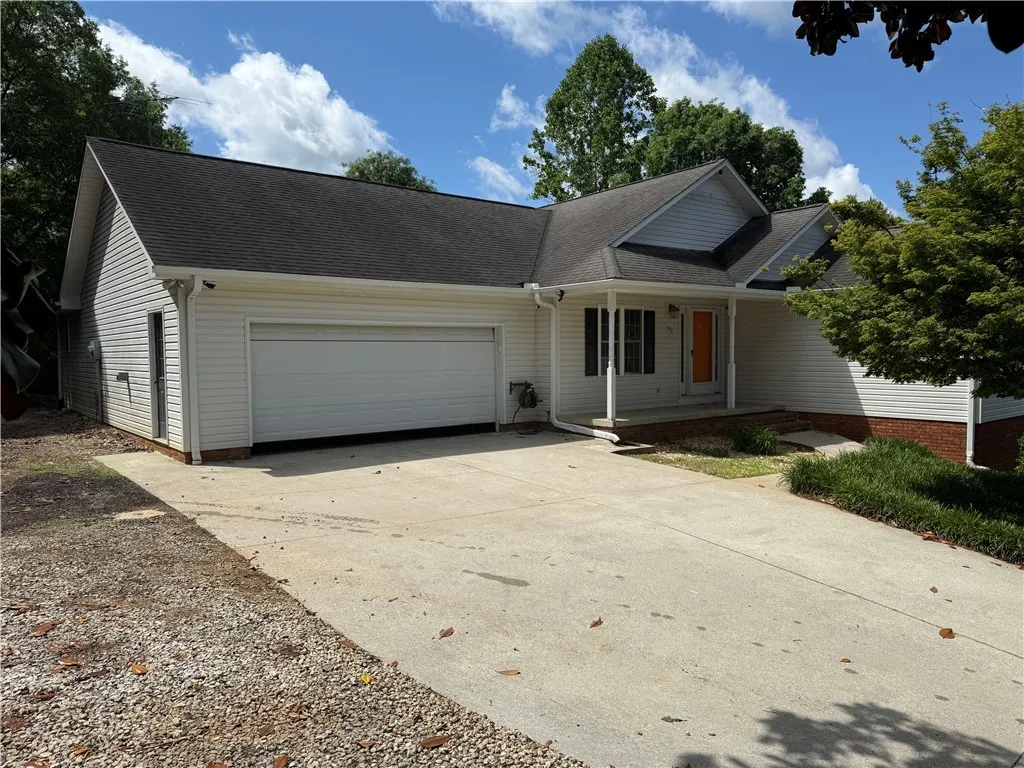 Property image 2 at 100 Echota Trail, Seneca, SC 29672