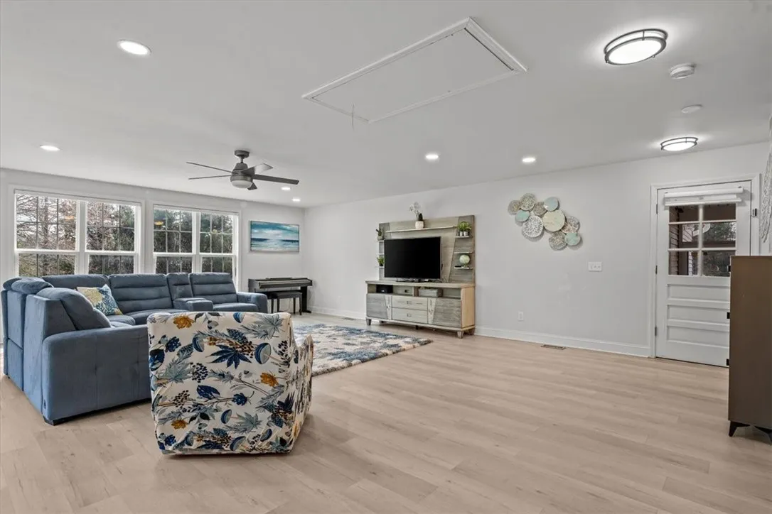 Property image 5 at 111 Canterbury Trail, Fountain Inn, SC 29644