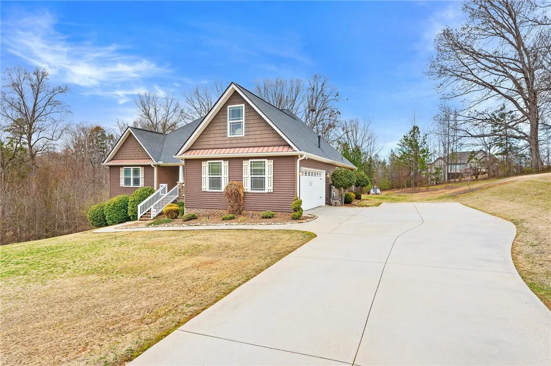 Property image 3 at 118 Still Creek Court, Easley, SC 29640