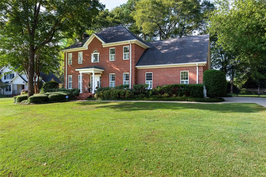 Property image 2 at 106 Lockmere Court, Easley, SC 29642