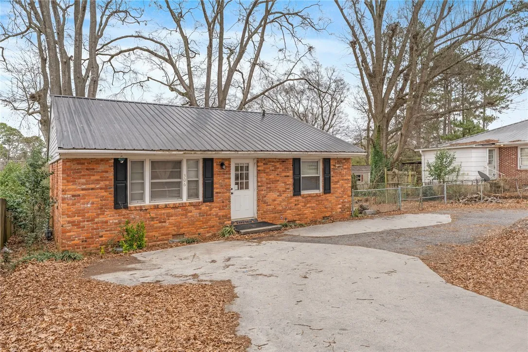 Property image 3 at 306 Dogwood Street, Anderson, SC 29625