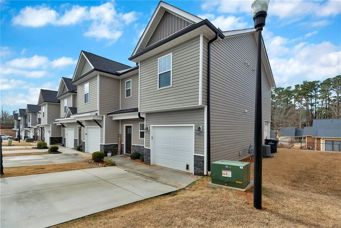 Property image 3 at 110 Ventura Street, Anderson, SC 29621