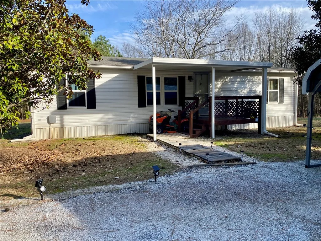 Property image 2 at 104 Coyote Lane, Iva, SC 29655