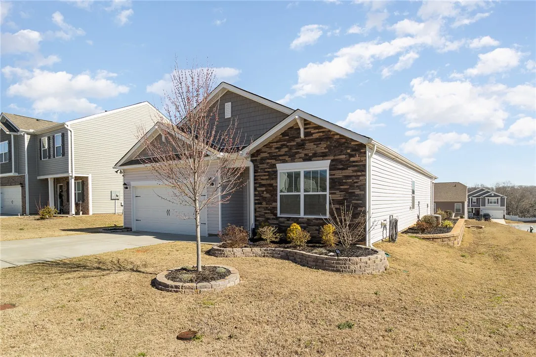 Property image 3 at 100 Fountain Oak Lane, Easley, SC 29642