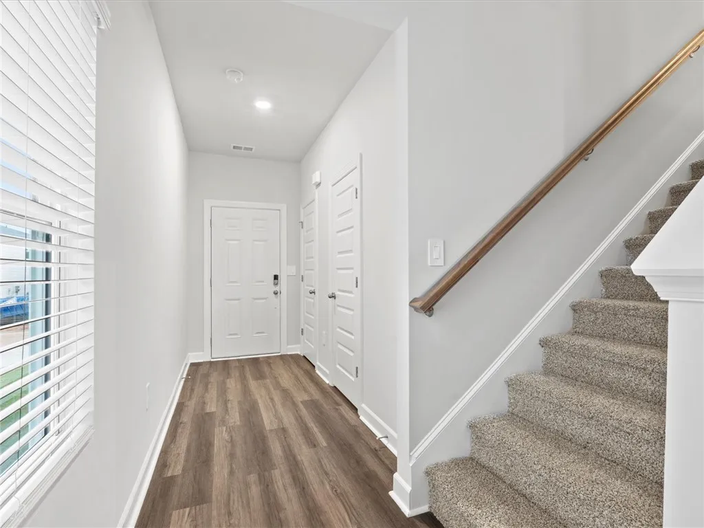 Property image 2 at 706 Whitebark Drive, Pendleton, SC 29670