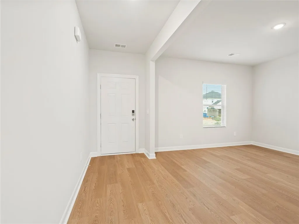 Property image 2 at 106 Tantalus Street, Gray Court, SC 29645