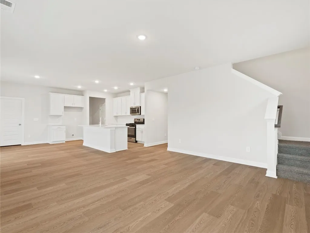 Property image 5 at 106 Tantalus Street, Gray Court, SC 29645