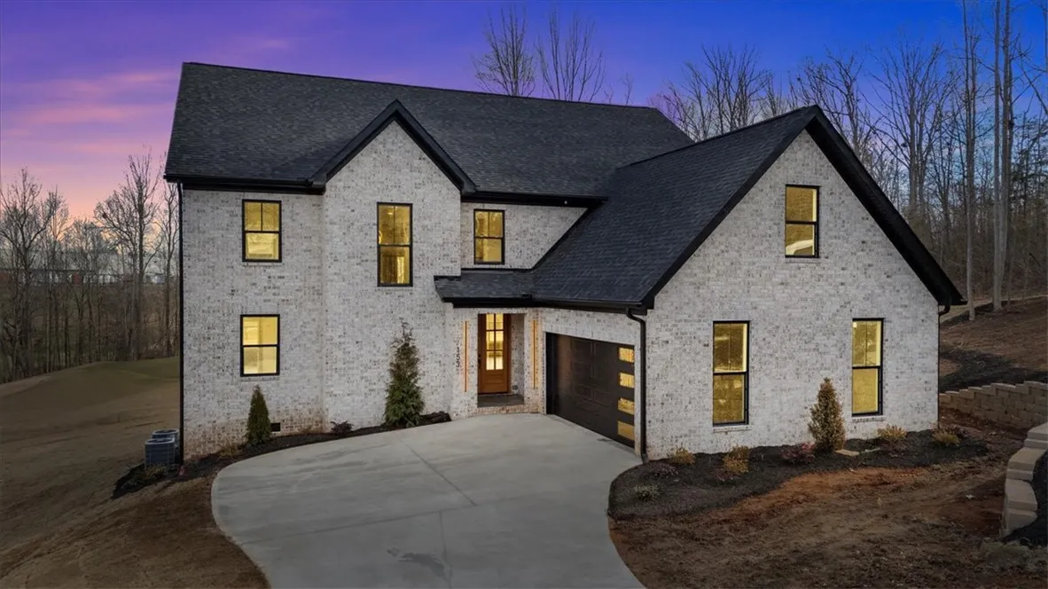 153 Turnberry Road