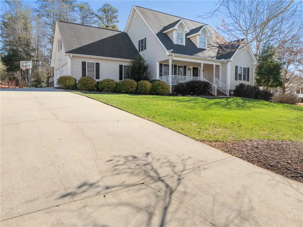 Property image 2 at 105 Ridgestone Drive, Central, SC 29630