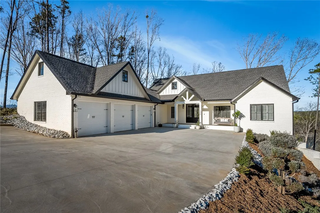 Property image 2 at 1020 Rock Edge Drive, Seneca, SC 29672