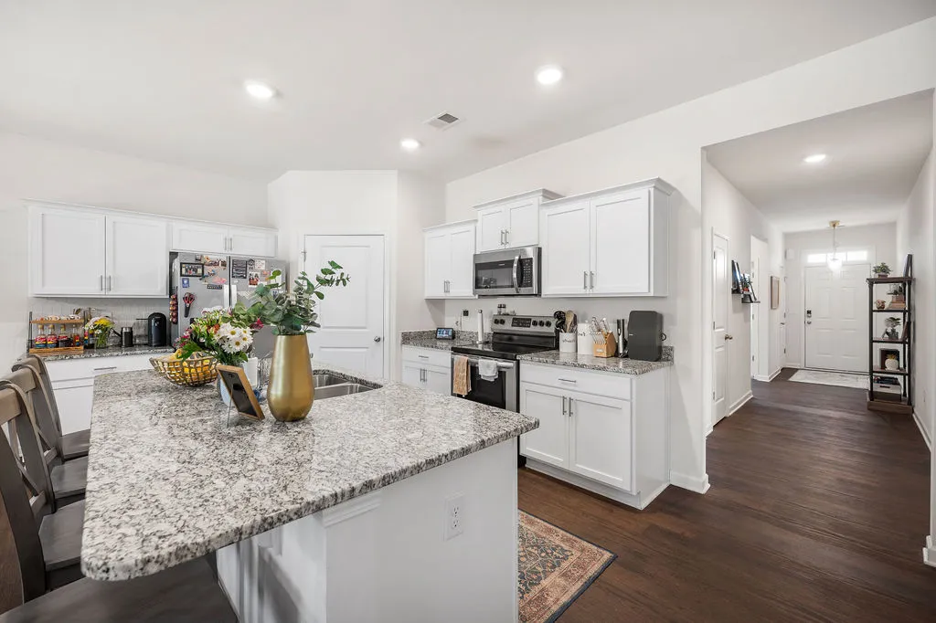 Property image 3 at 14 Karkinnen Court, Pendleton, SC 29670