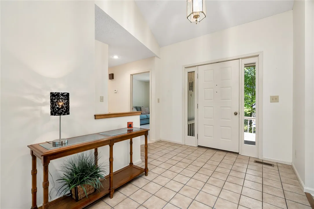 Property image 4 at 11 Captain Lane, Salem, SC 29676
