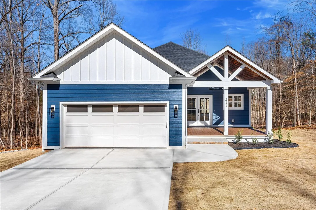 311 Nicklaus Road