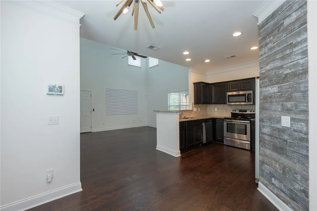 Property image 5 at 12 Arnold Mill Road, Simpsonville, SC 29680