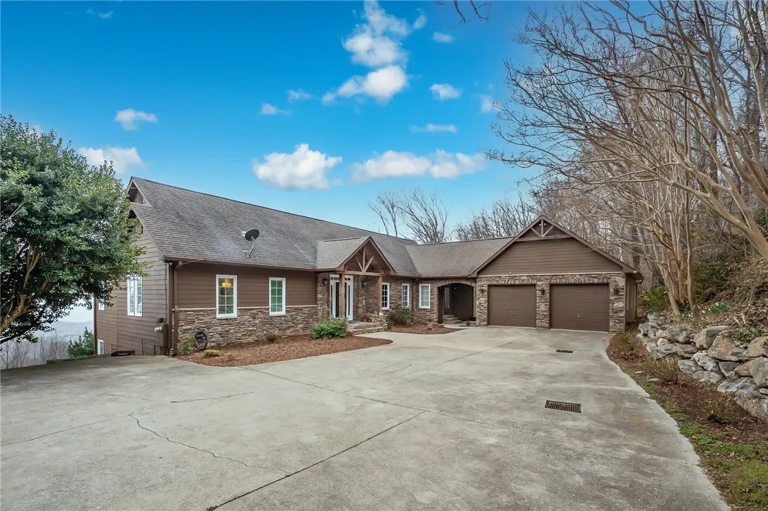 Property image 1 at 190 Raven Road, Landrum, SC 29356