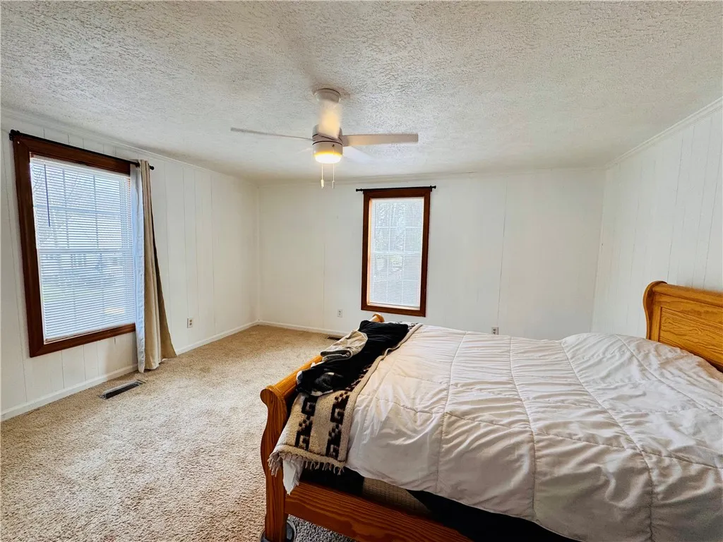 Property image 4 at 25 E Central Avenue, Iva, SC 29655