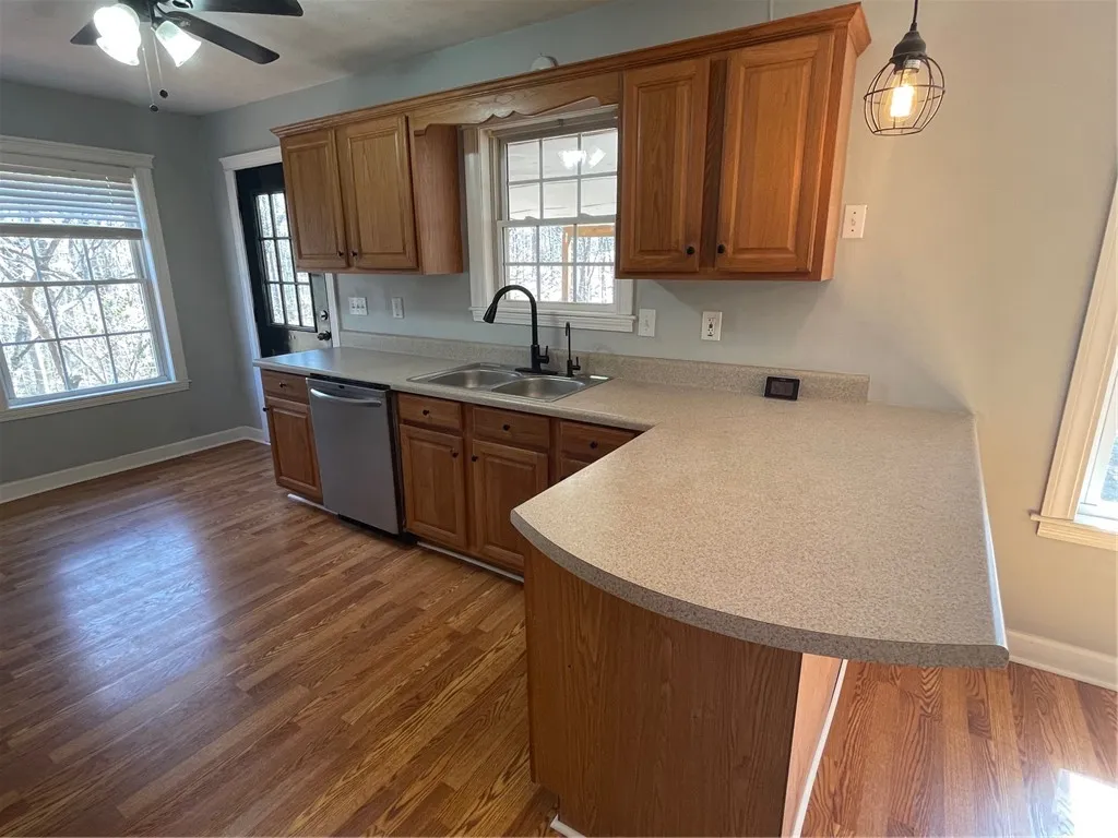Property image 5 at 426 Arrowhead Drive, Lavonia, GA 30553