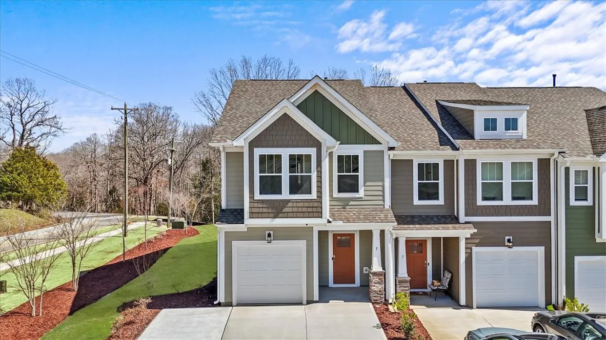 3 Shager Place