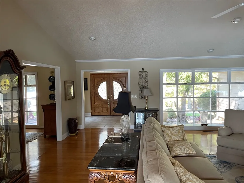 Property image 2 at 19 Skipper Lane, Salem, SC 29676