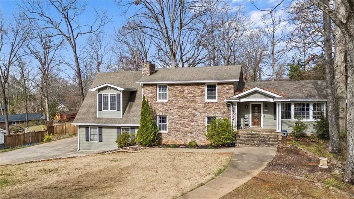 Property image 3 at 110 Bexhill Court, Greenville, SC 29609