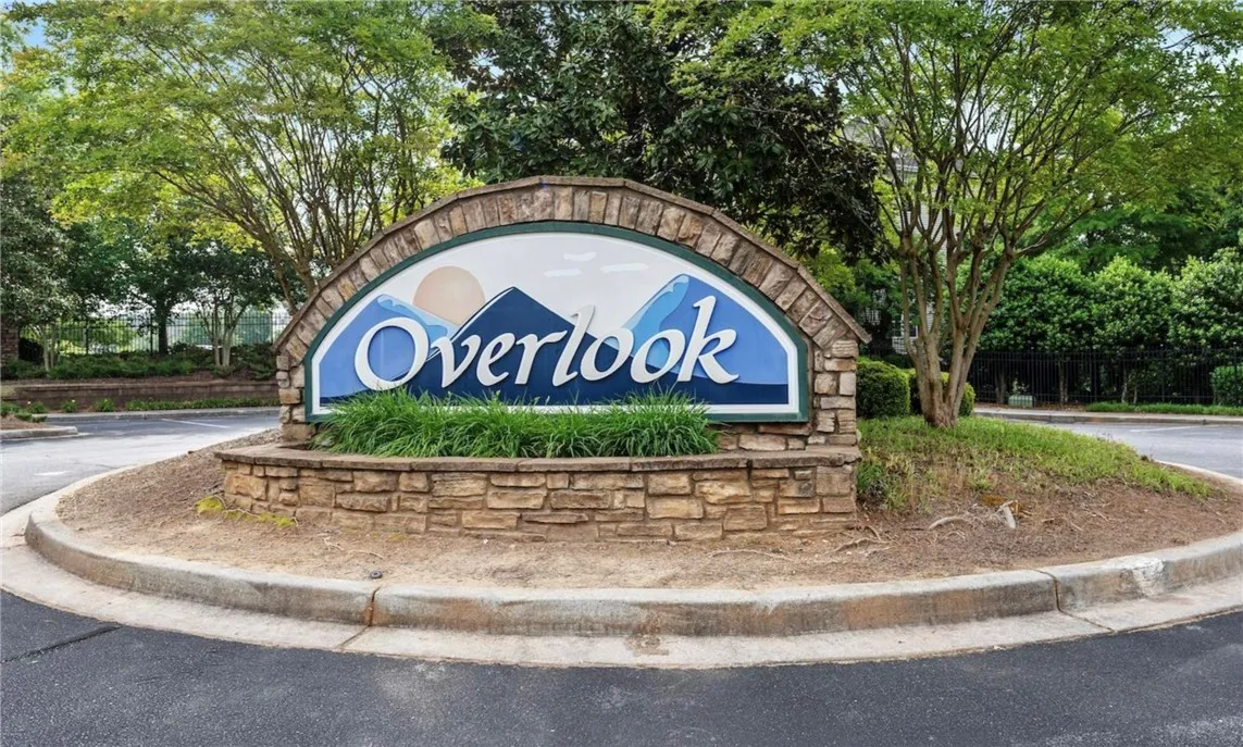 636 Lookover Drive