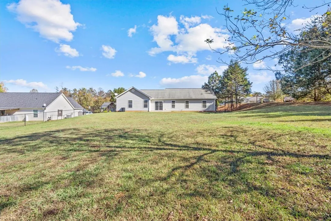 Property image 2 at 305 Windy Knoll Court, Westminster, SC 29693