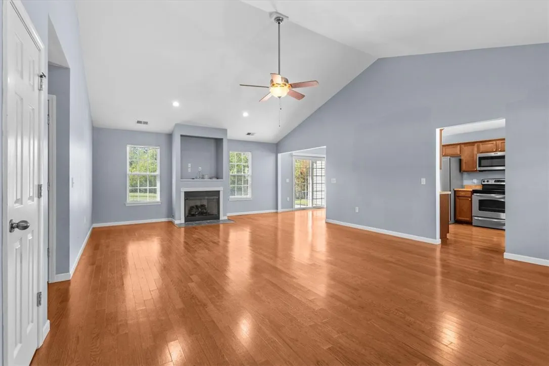 Property image 3 at 305 Windy Knoll Court, Westminster, SC 29693
