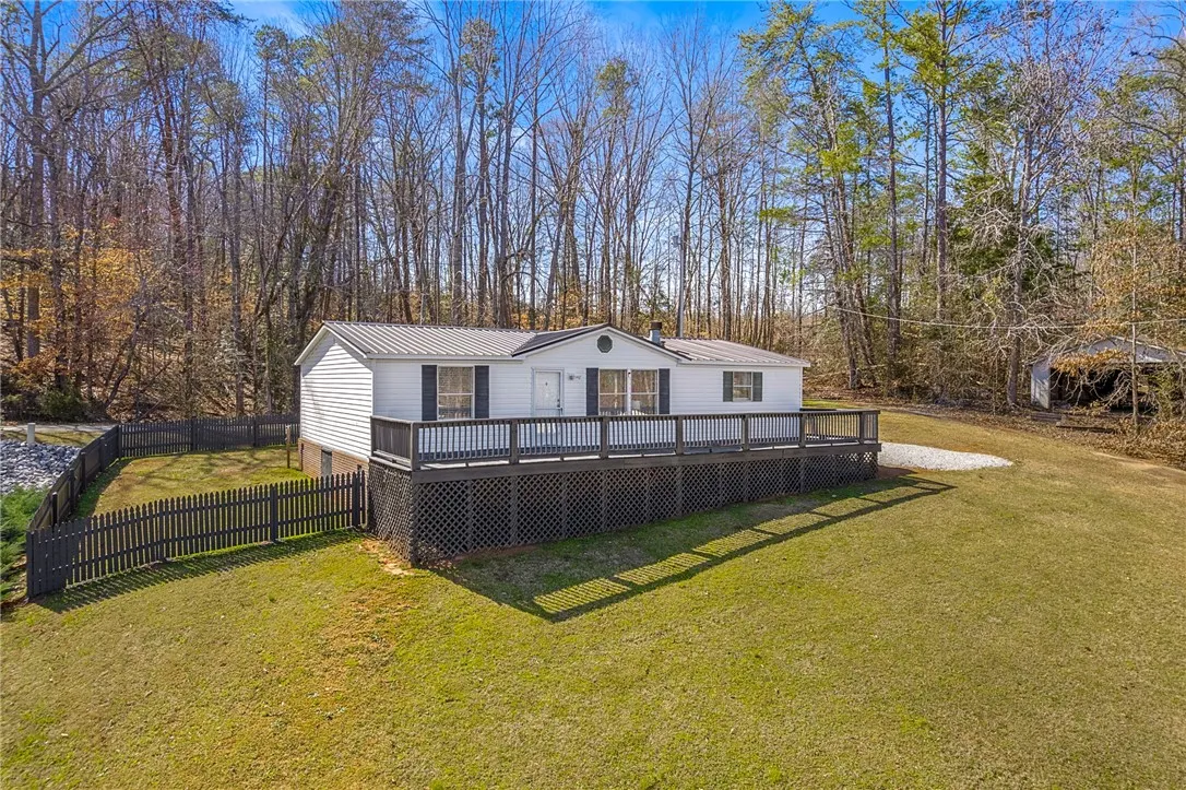 Property image 2 at 110 Holt Drive, Iva, SC 29655