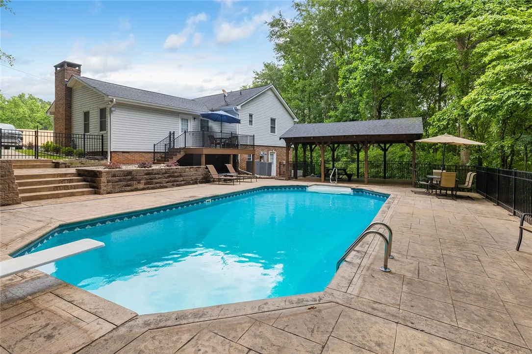 Property image 1 at 404 S Old Mill Road, Seneca, SC 29678
