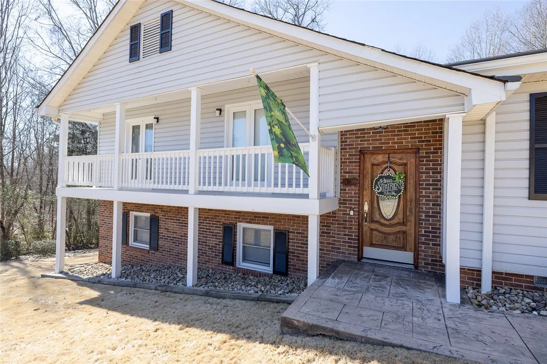 Property image 5 at 404 S Old Mill Road, Seneca, SC 29678
