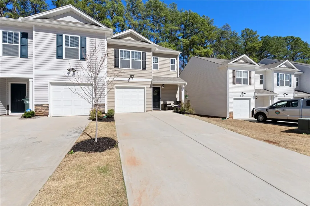 Property image 2 at 511 Oakmont Valley Trail, Seneca, SC 29678