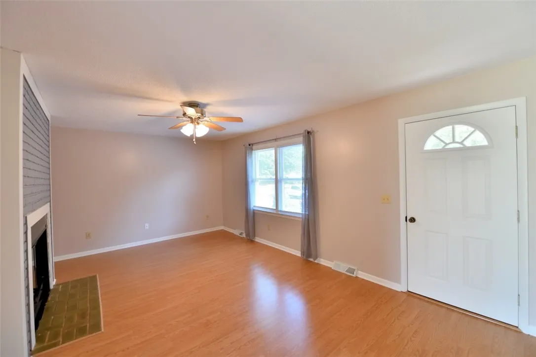 Property image 4 at 102 Meadow Drive, Seneca, SC 29678