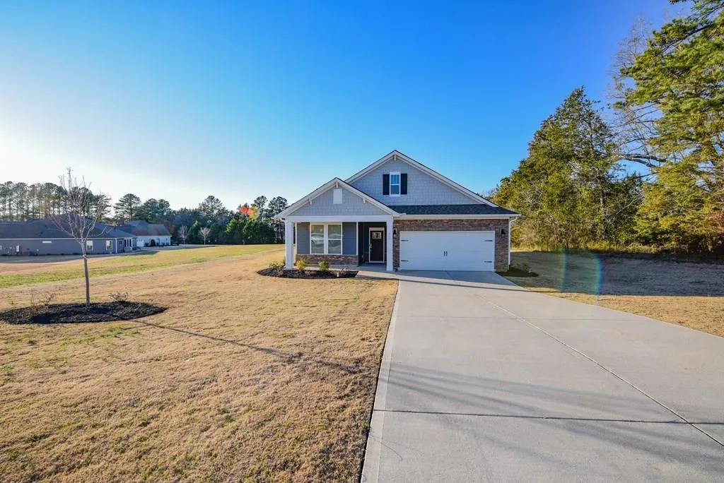 320 Oakmonte Circle