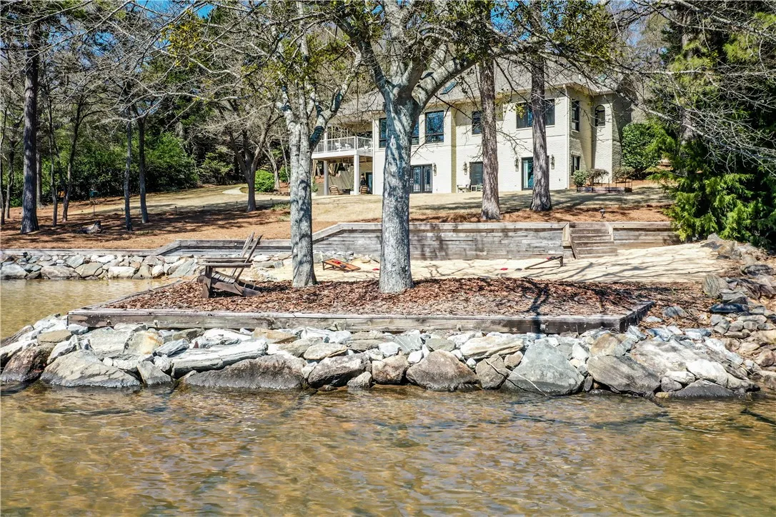 Property image 4 at 145 Pinnacle Pointe Drive, Seneca, SC 29672