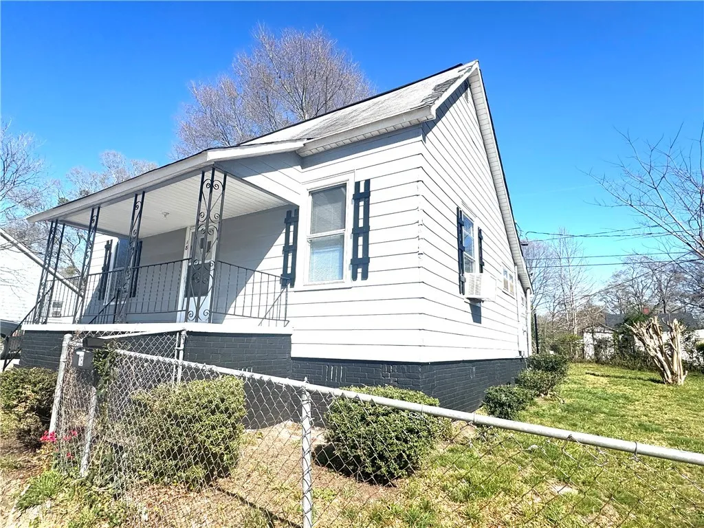 Property image 3 at 18 Mcgee Street, Belton, SC 29627