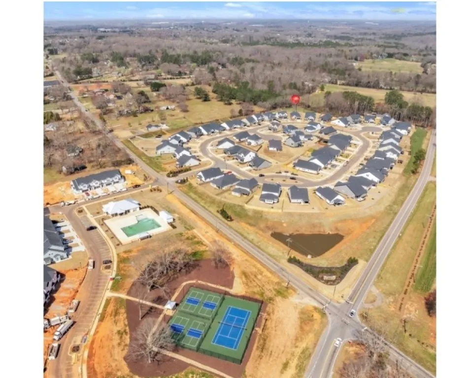 Property image 2 at 140 Laurel Oak Drive, Anderson, SC 29621