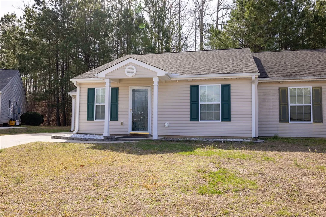Property image 2 at 332 Oak Knoll Court, Seneca, SC 29678
