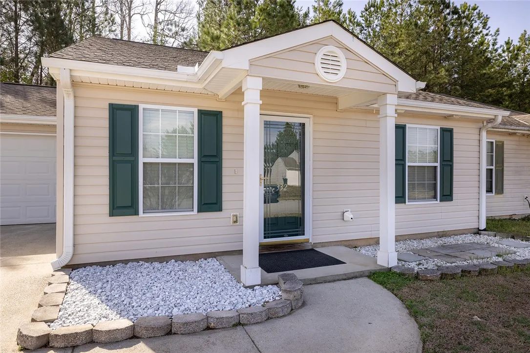 Property image 3 at 332 Oak Knoll Court, Seneca, SC 29678