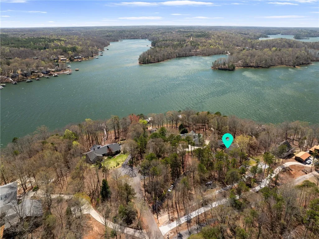 Property image 2 at 14 Muskhogean Road, Fair Play, SC 29643