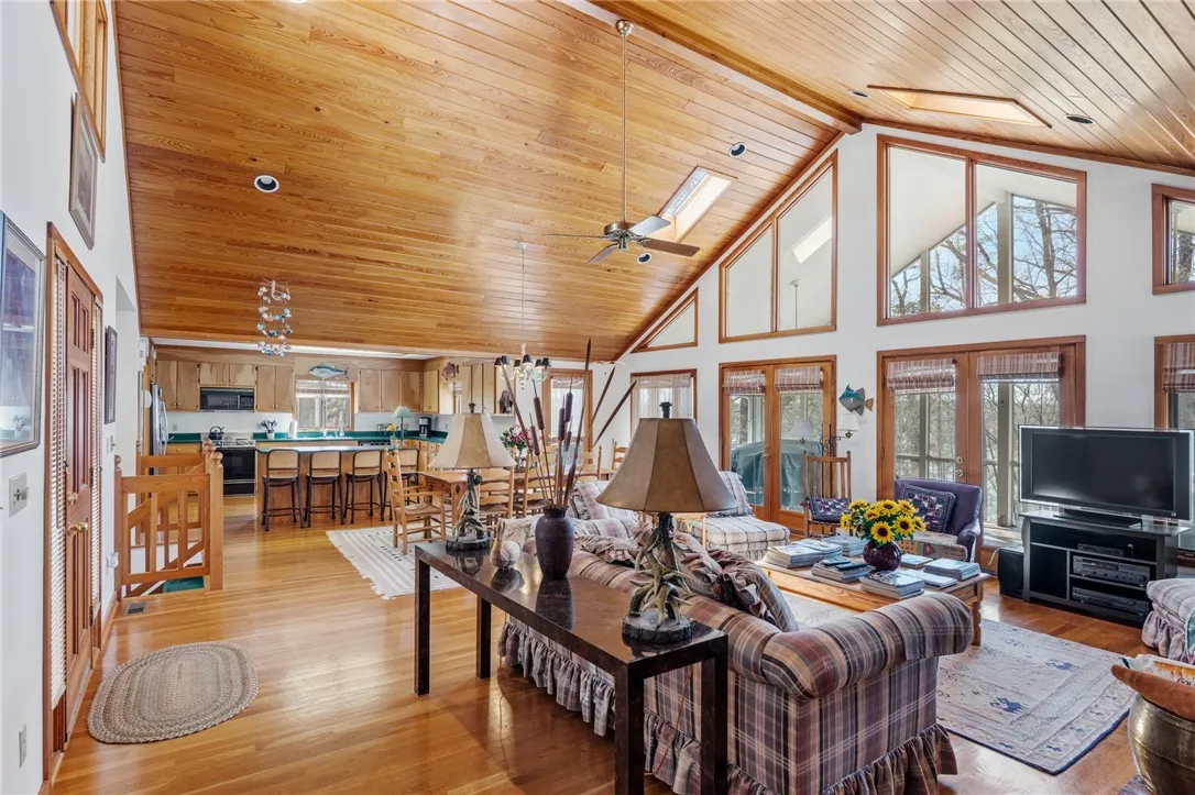 Property image 5 at 14 Muskhogean Road, Fair Play, SC 29643