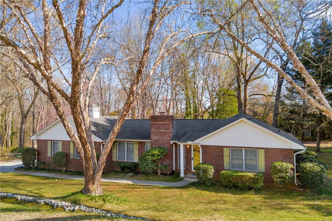 98 Mountain View Drive