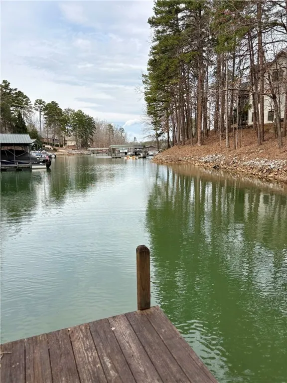Property image 2 at 110 Shelter Cove Drive, Seneca, SC 29672
