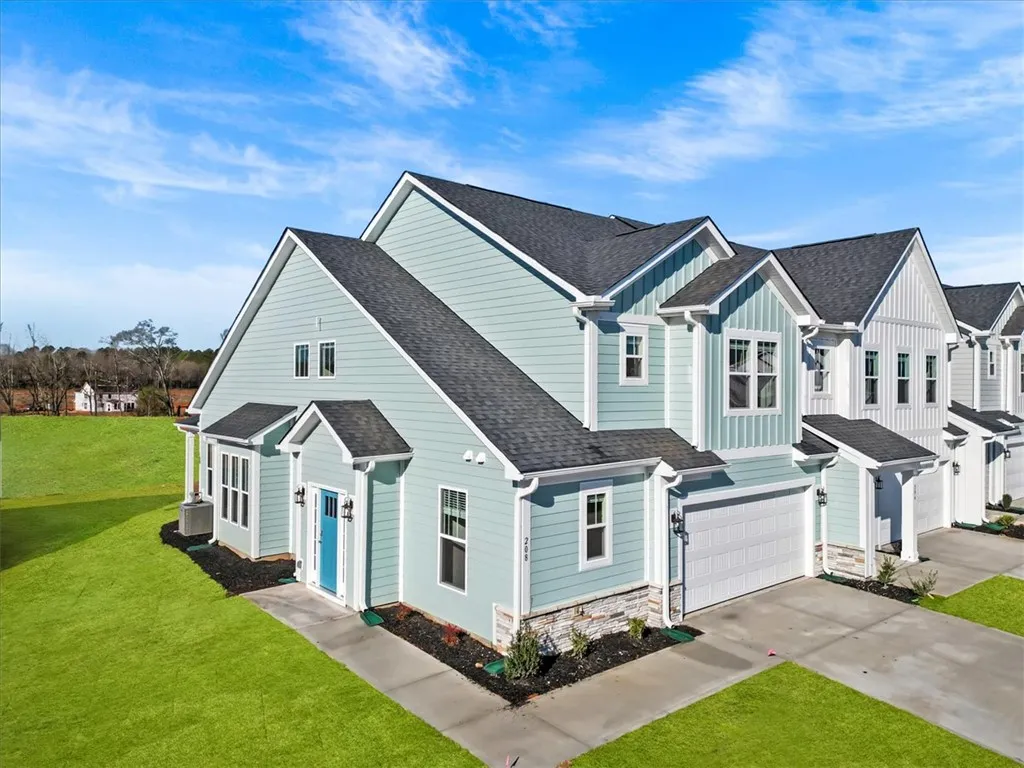 Property image 2 at 208 Leisure Lane, Anderson, SC 29621