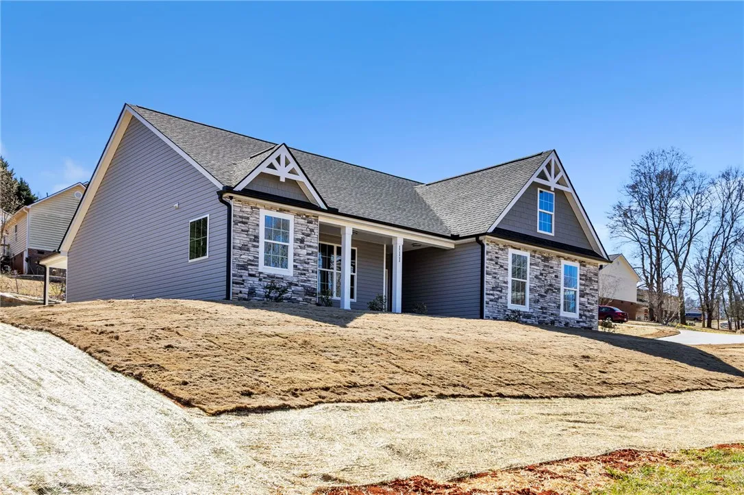 Property image 2 at 111 Dean Street, Pickens, SC 29671