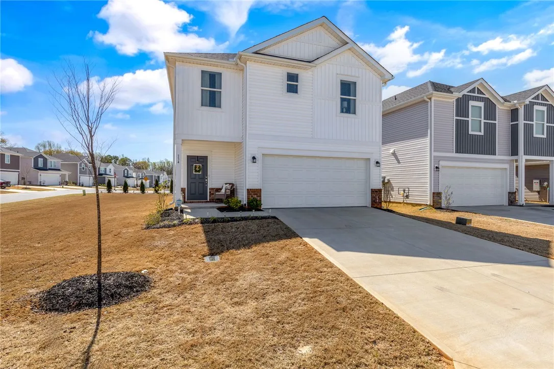Property image 3 at 134 Longleaf Lane, Pendleton, SC 29670